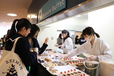 ケーキバイキング